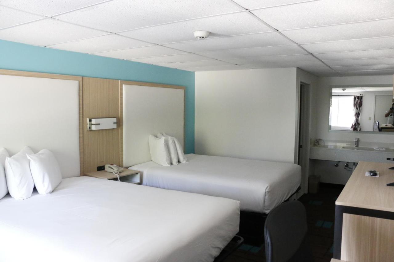 Howard Johnson By Wyndham West Yarmouth Cape Cod Εξωτερικό φωτογραφία