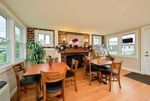 Howard Johnson By Wyndham West Yarmouth Cape Cod Εξωτερικό φωτογραφία